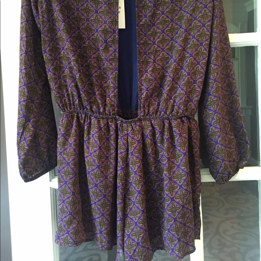 NEW Long Sleeve Romper - Picture 3 of 5