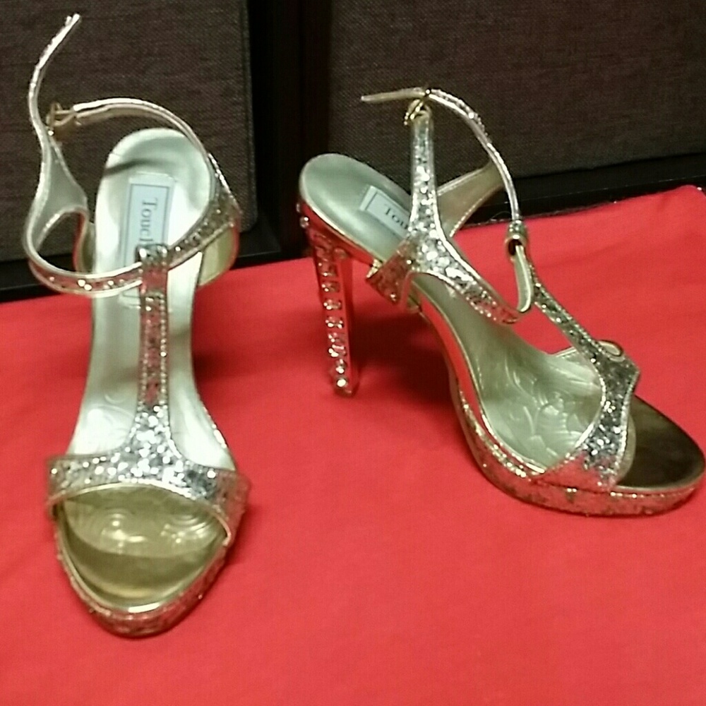 Touch up gold & Silver Sparkle w/ rhinestone heels