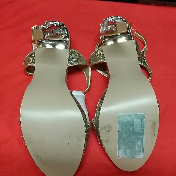 Touch up gold & Silver Sparkle w/ rhinestone heels - Picture 5 of 5