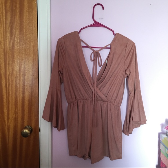 ❗️LAST CHANCE❗️ Mauve Romper - Picture 2 of 5