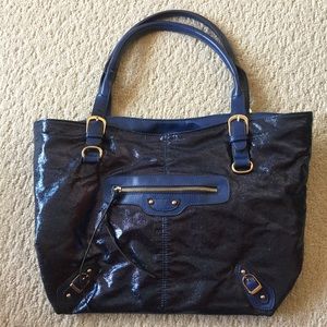 ✨Charming Charlie Metallic Bag✨