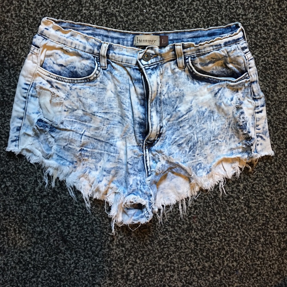 Distressed stretch high waisted jean shorts