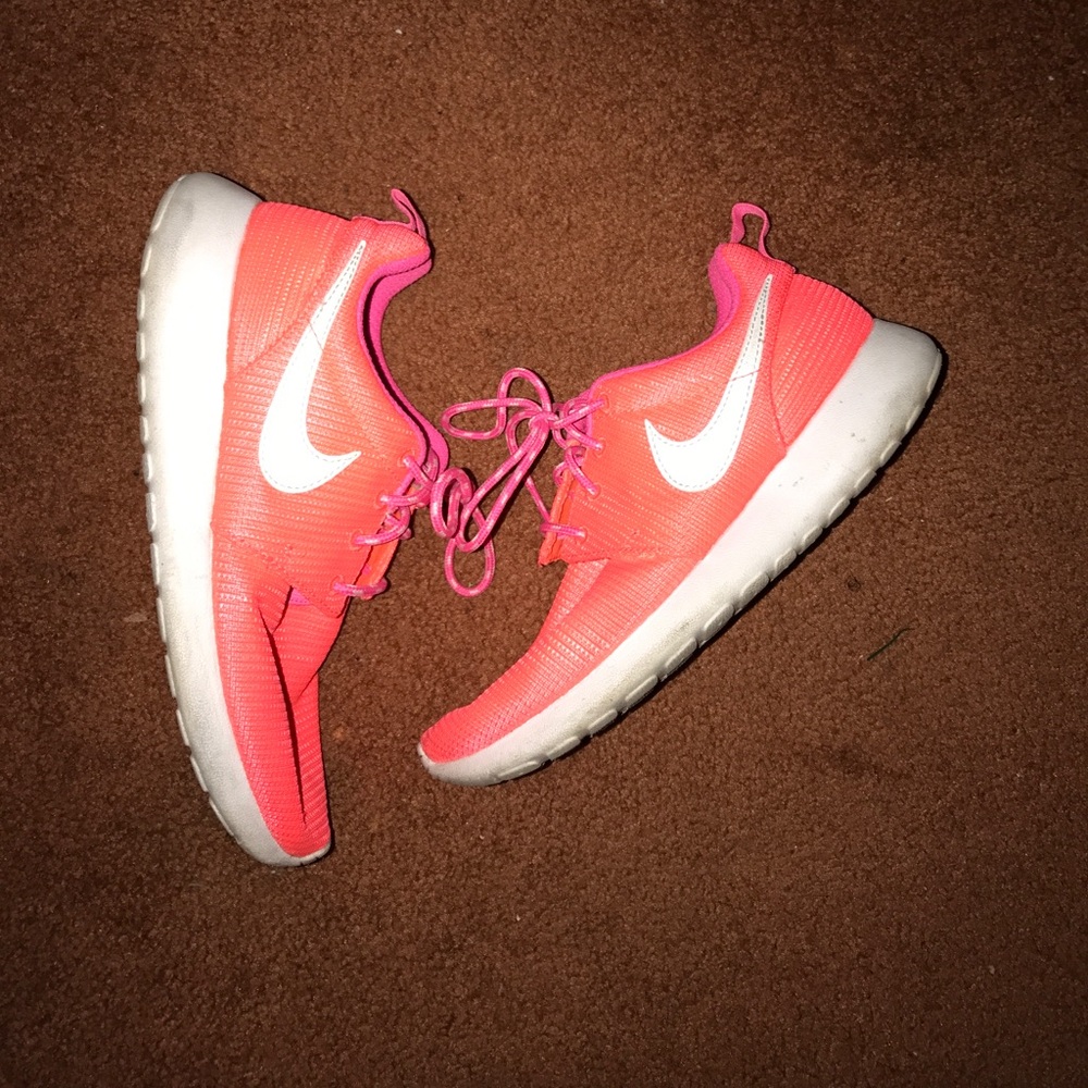 Women's Nike Roshe Run Shoes