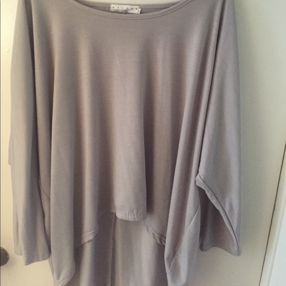 Long sleeve shirt. Tried on but never used.