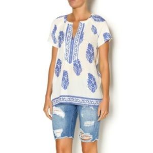 🌸Spring Cleaning🌸 Blue and White Boho Top