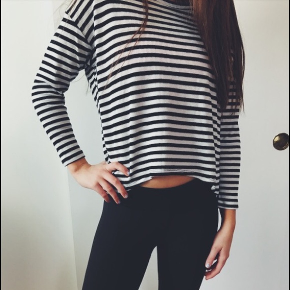 Black and white striped mid length tee