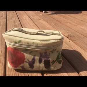 Cosmetic bag. Ecotools by Alicia Silverstone.