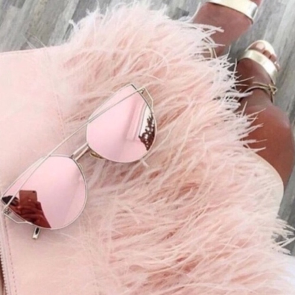 Rose Gold Mirrored Sunglasses - Picture 2 of 7