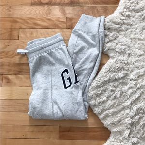 GAP joggers
