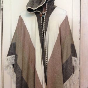 Hooded poncho
