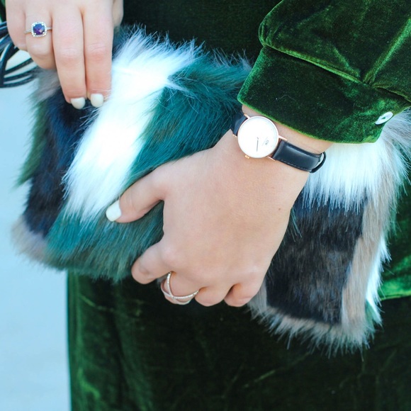 Vera Bradley Handbags - Vera Bradley Faux Fur Clutch! Vera Bradley Handbags - Vera Bradley Faux Fur Clutch!