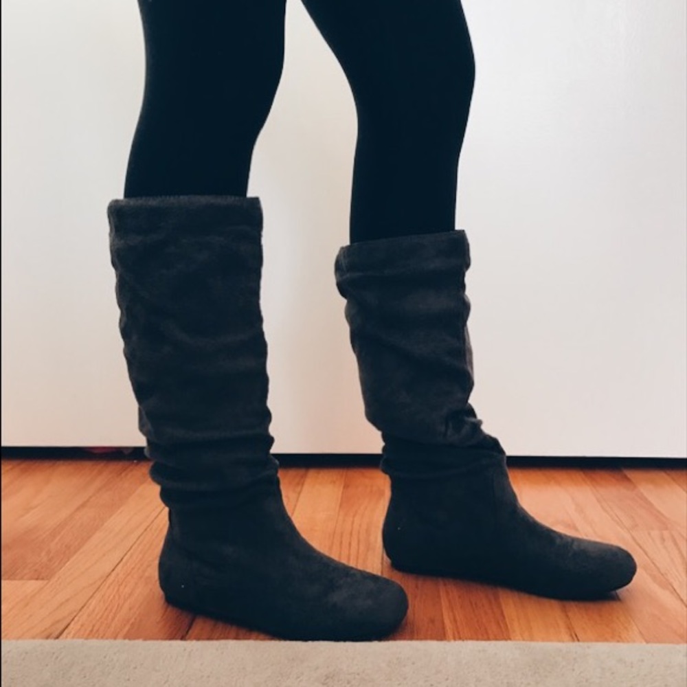 Grey boots