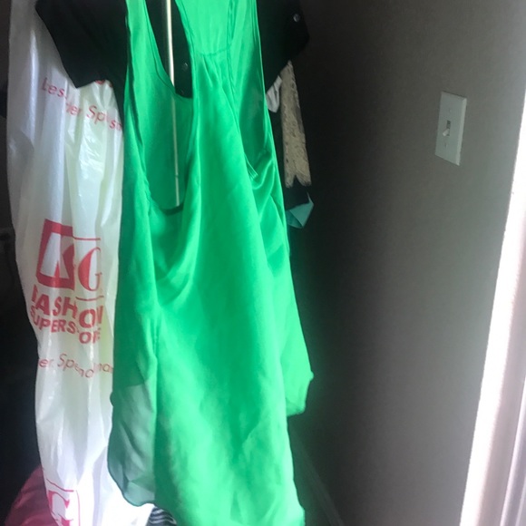 Top - Picture 2 of 3