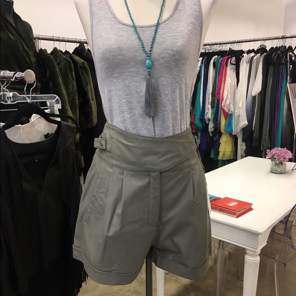 alphamoment leather shorts