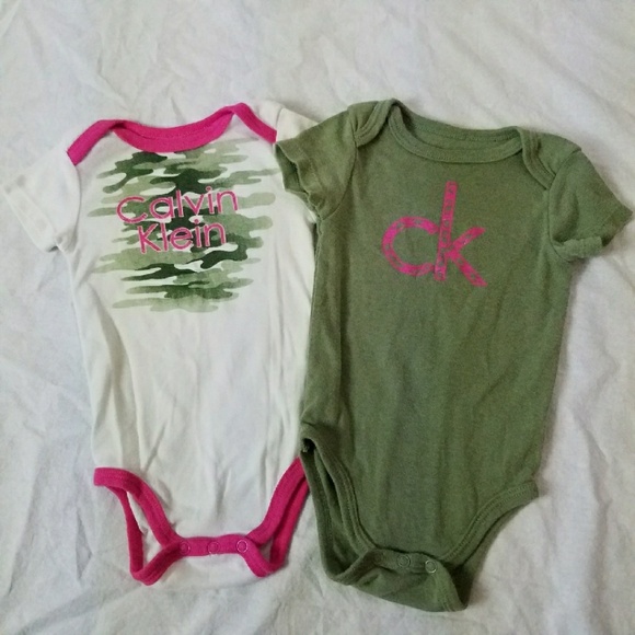 Bundle of 2 Calvin Klein onesies | 6-9 months - Picture 1 of 5
