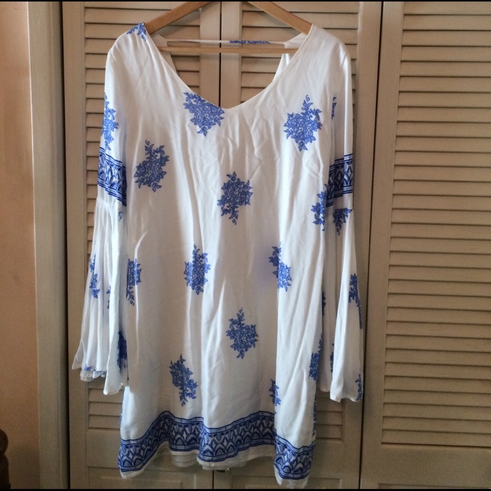 🌸Spring Cleaning🌸 I Love the Sweven-ties Dress