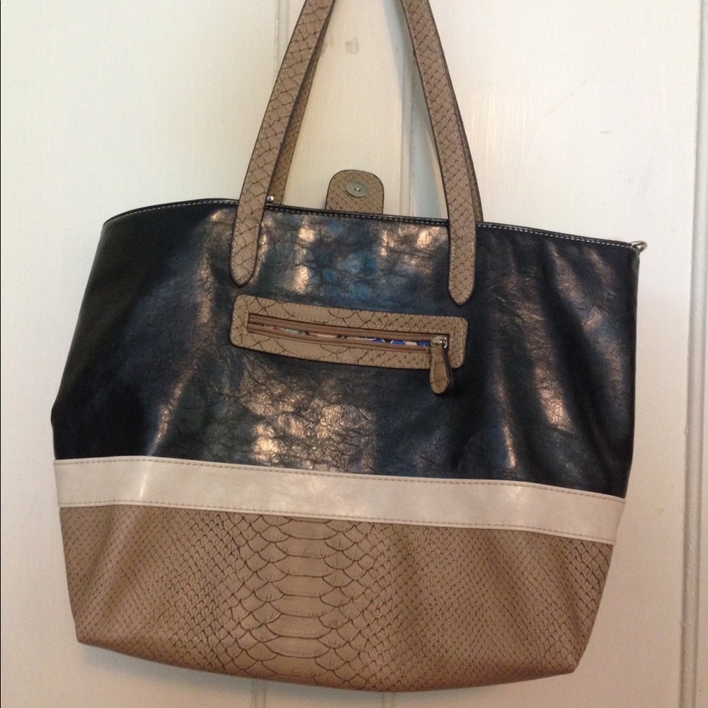 Handbag
