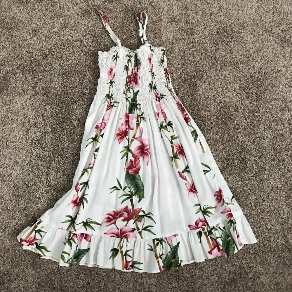 Hawaiian print dress