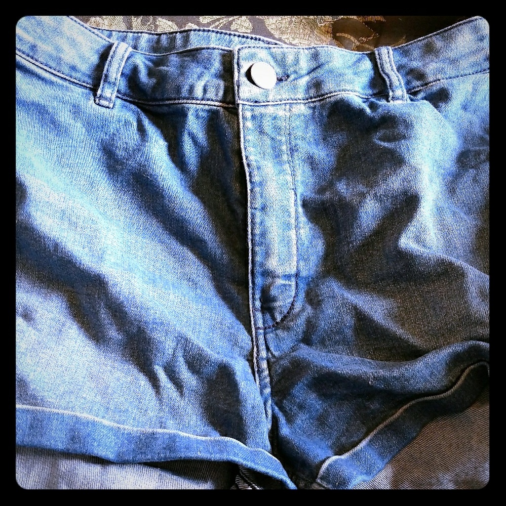 High waisted h&m shorts