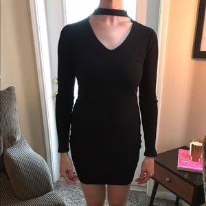 Ribbed black body-con dress