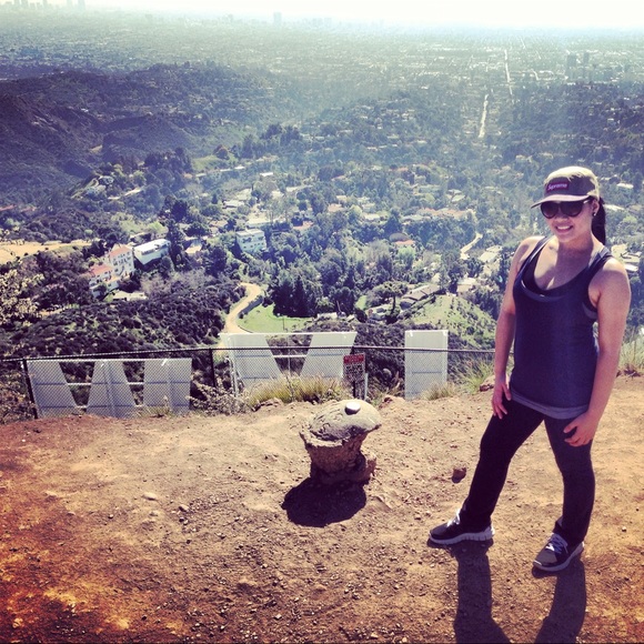 WELCOME! 😊 Meet your Posher! - Picture 6 of 8