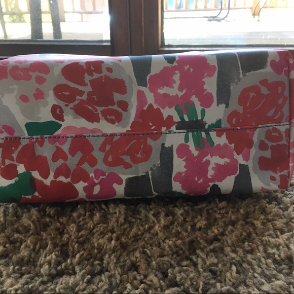 Kate Spade Be Mine zipper tote NWT - Picture 7 of 7