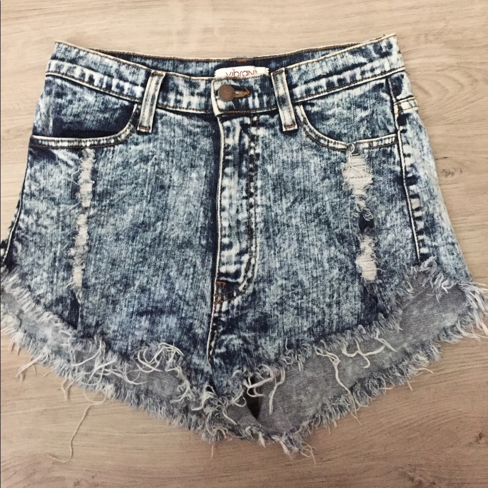 Huh waisted jean shorts