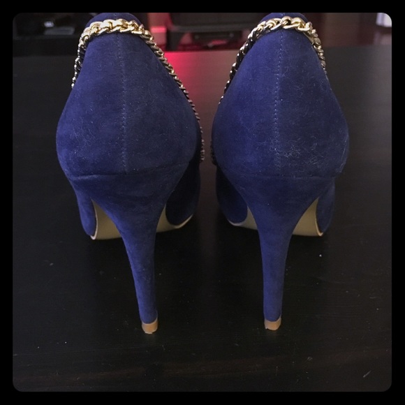 6.5 LILIANA BLUE VELVET STILETTOS 👠 - Picture 3 of 4