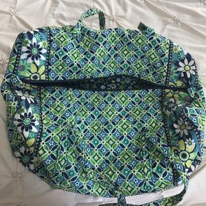 🍀 Vera Bradley large duffle bag 🍀