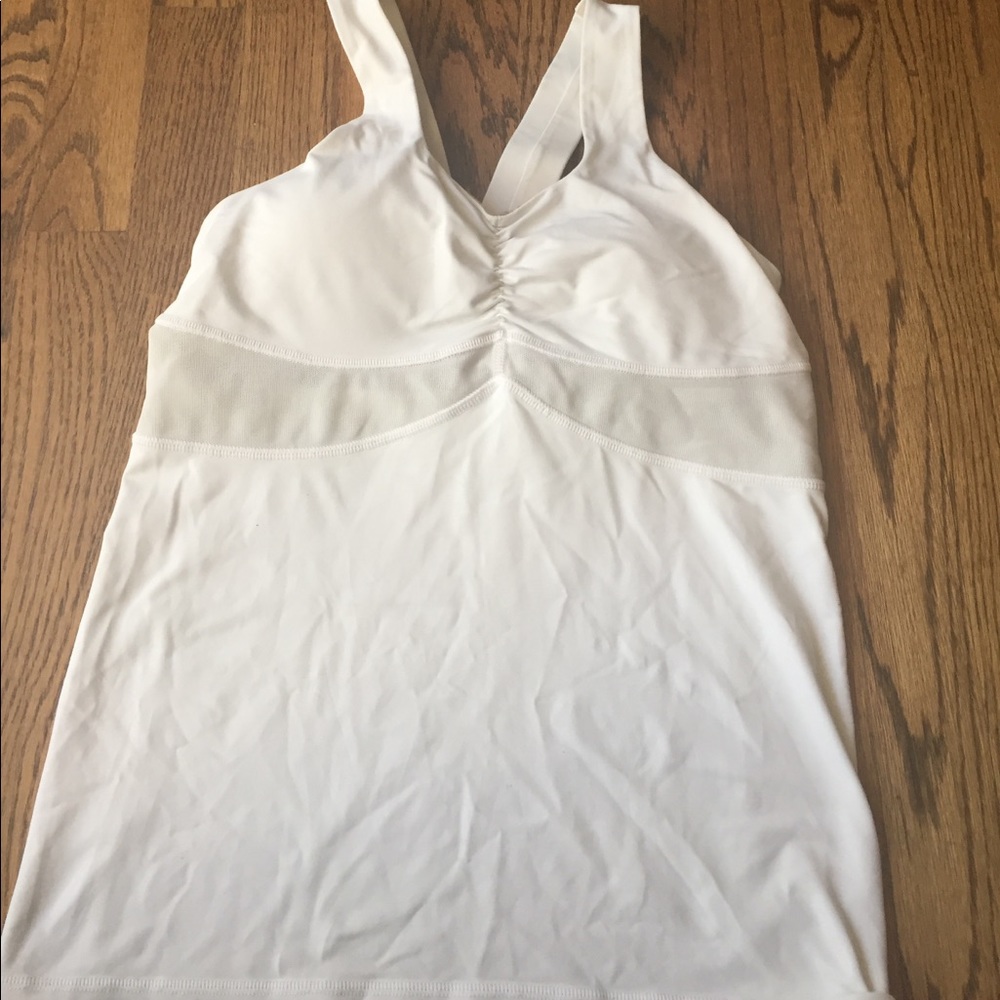 Lululemon tank