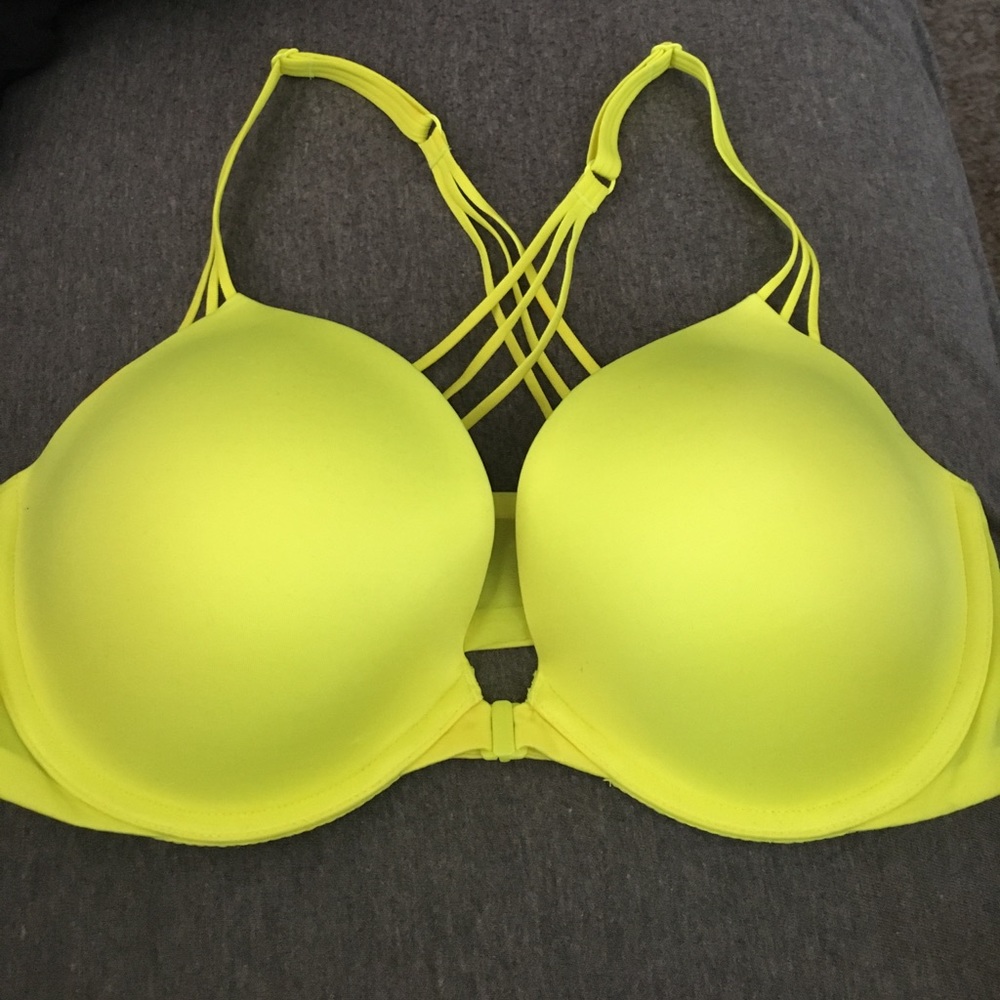 Victoria's Secret very sexy push up bra