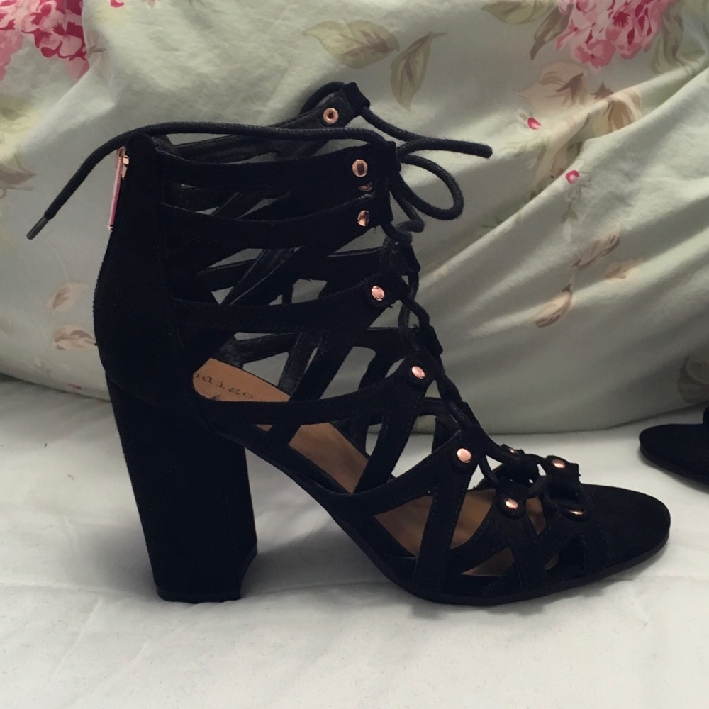 Indigo Rd Lace up Sandels