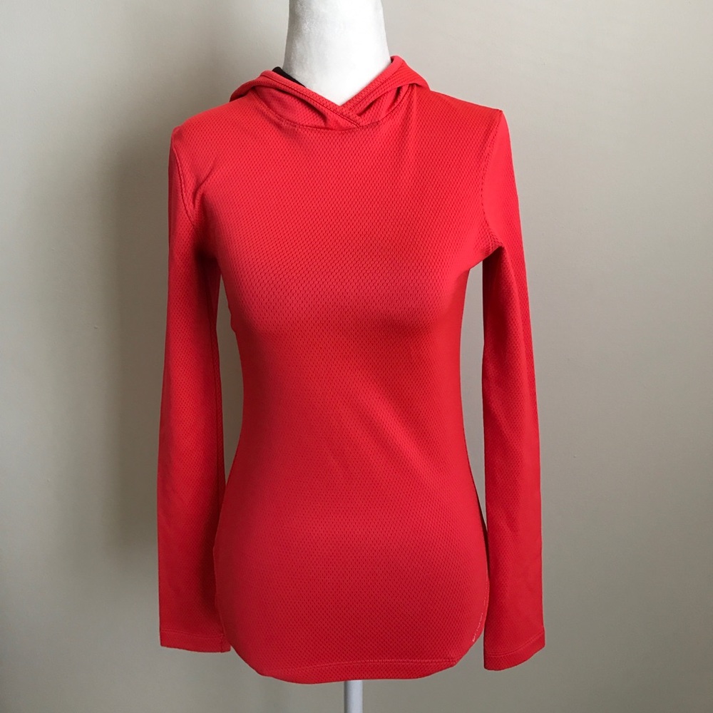 Under Armor hoodie 🏃🏼‍♀️❤️