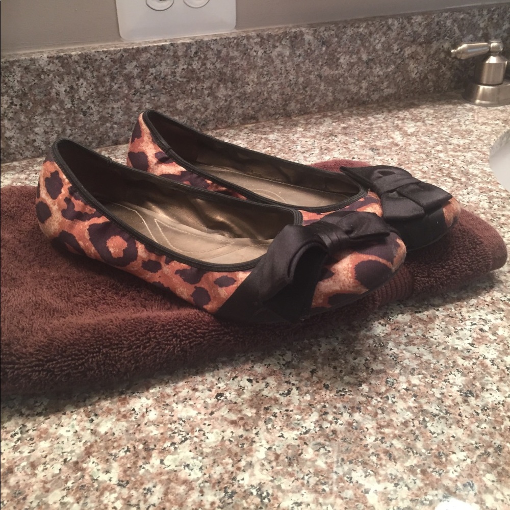Tahari animal print size 8.5. Good used condition