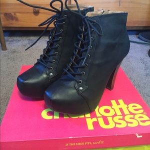 Black ankle boots size 7