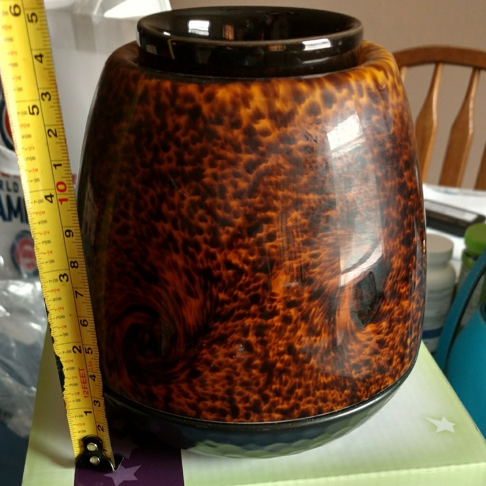 NIB Tiger's Eye Scentsy Warmer