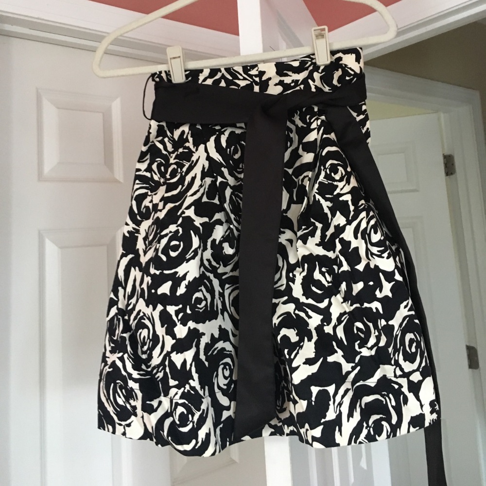 High waisted skirt