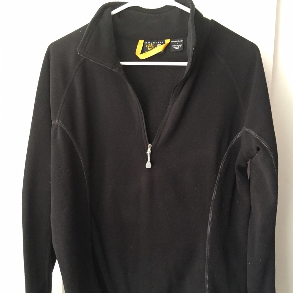 Mountain Hardwear lightweight pull over 1/4 zip
