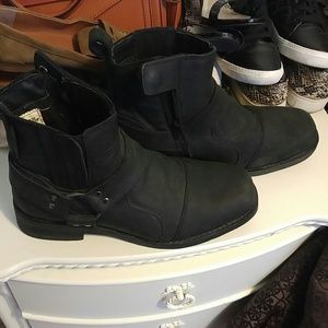 Leather motorcycle boots