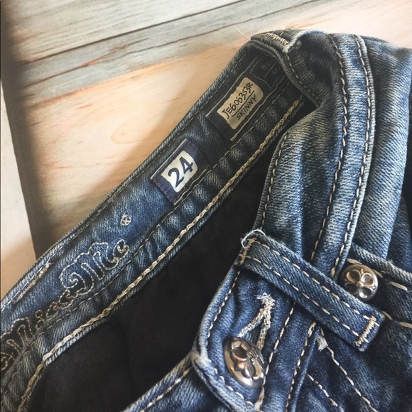 SOLD Miss Me 24x31 Skinny. 0270 Jeans - Picture 7 of 7