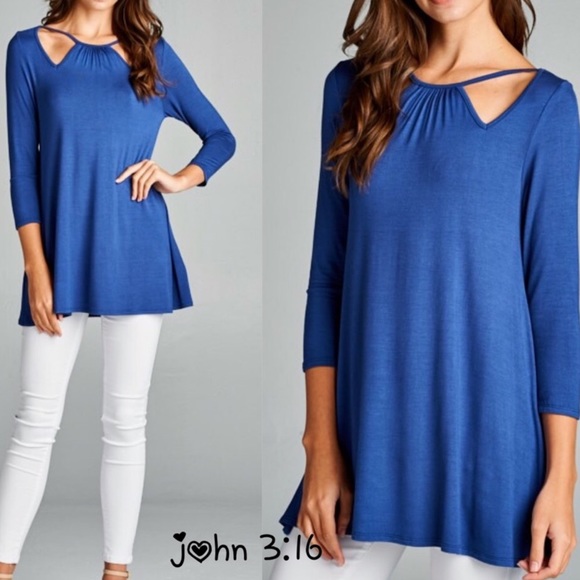 Feeling blue tops - Picture 2 of 4