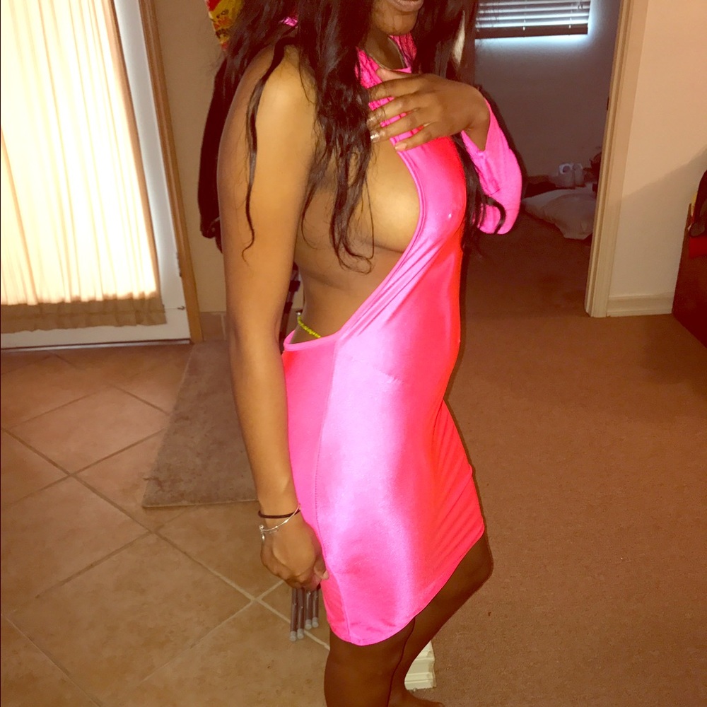 One sleeve pink dress