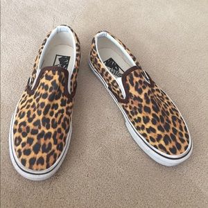 "Custom" Vans leopard print