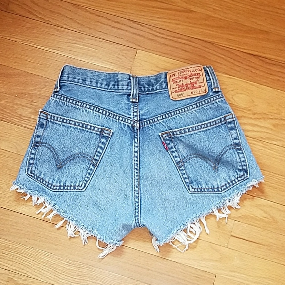 Levi's 505 cut off shorts