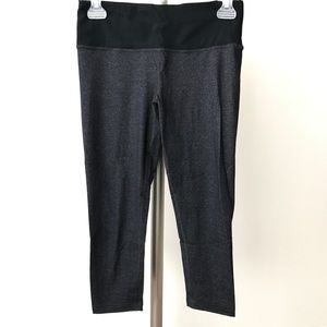 *Price Drop*Titika Ora Crop Yoga Size 2 Pants