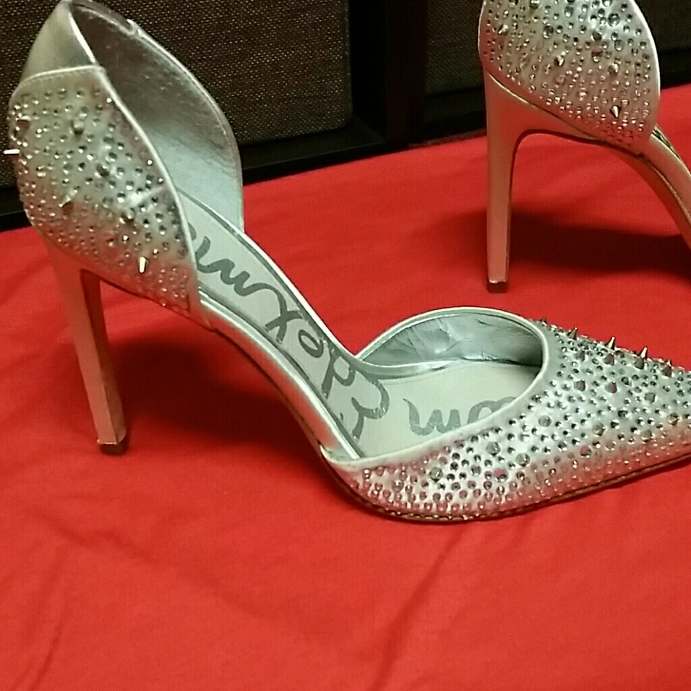 Sam Edelman white spike & rhinestone heels size 6 - Picture 2 of 5