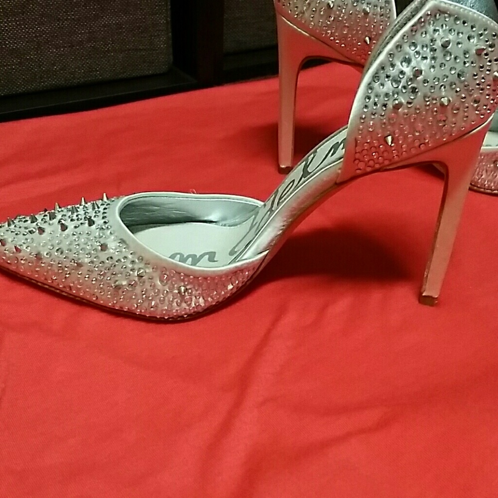 Sam Edelman white spike & rhinestone heels size 6 - Picture 3 of 5