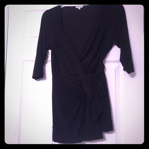 Black wrap top kiyonna 0x