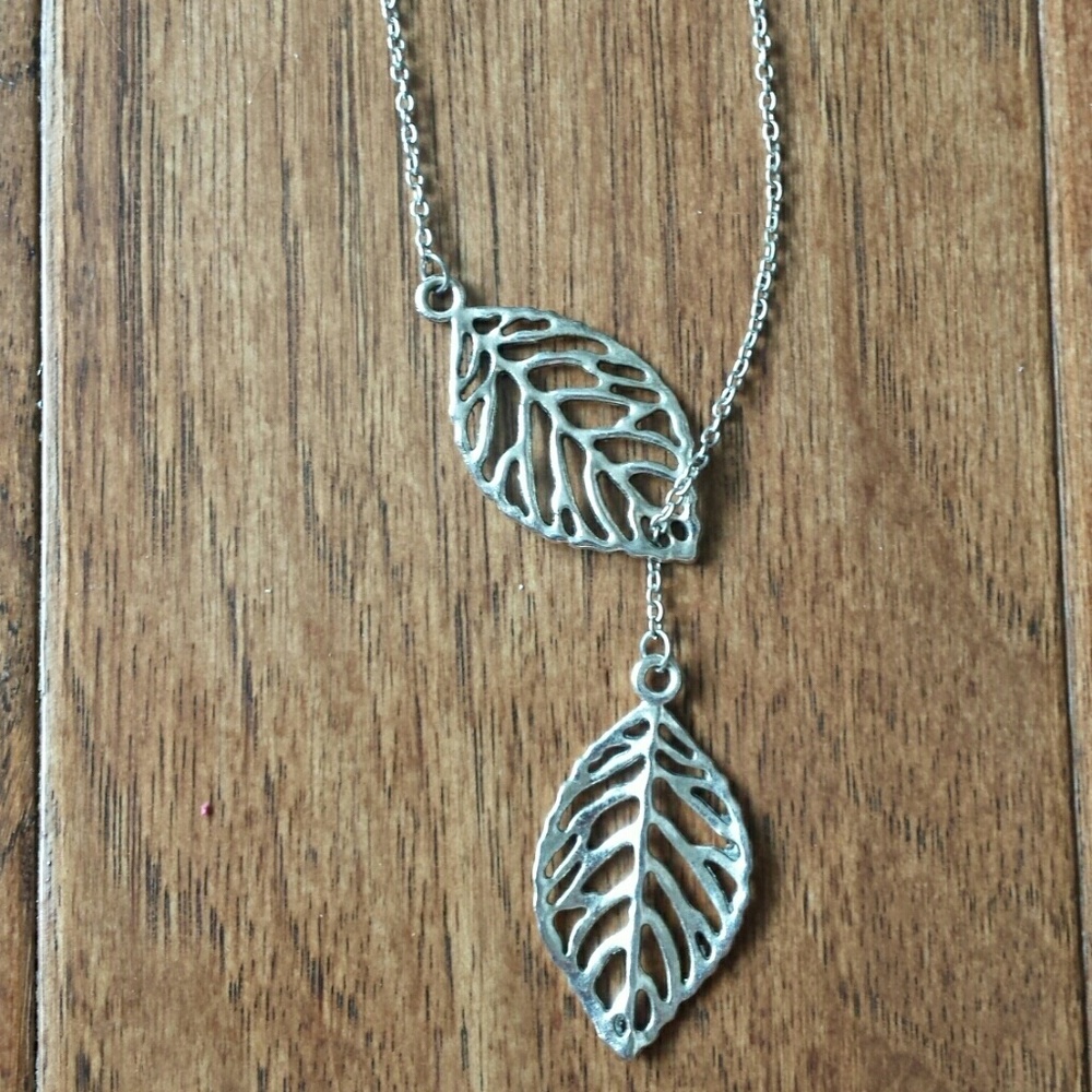 Leaf necklace