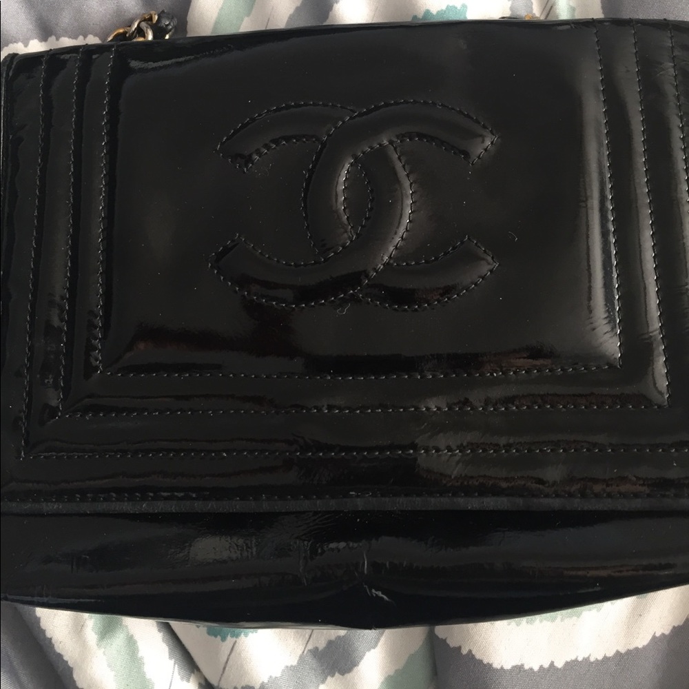 Vintage patent leather Chanel- extra pictures
